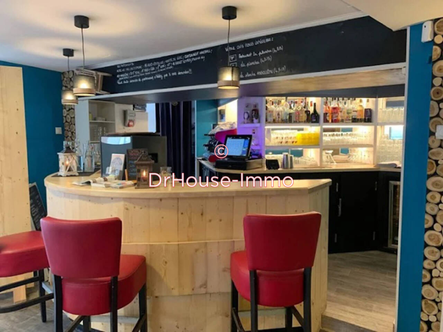 Commerce 2 pièces de 100 m² - Angoulême (16000)