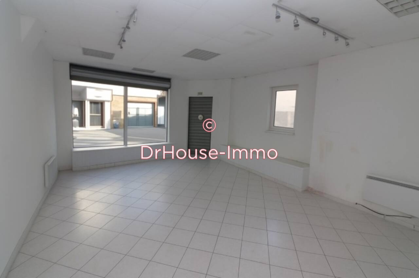 Immeuble 3 pièces de 170 m² - Bruay-la-Buissière (62700)