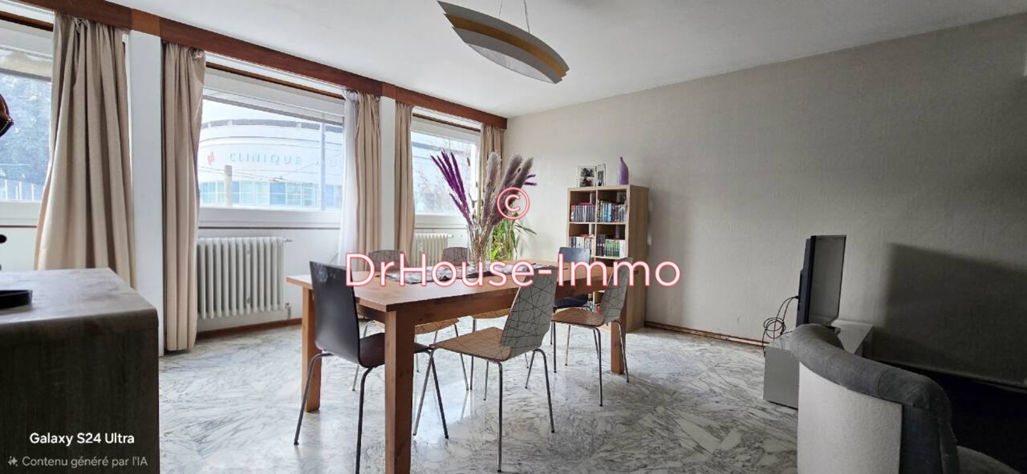 Appartement 5 pièces de 110 m² - Saint-Étienne (42100)