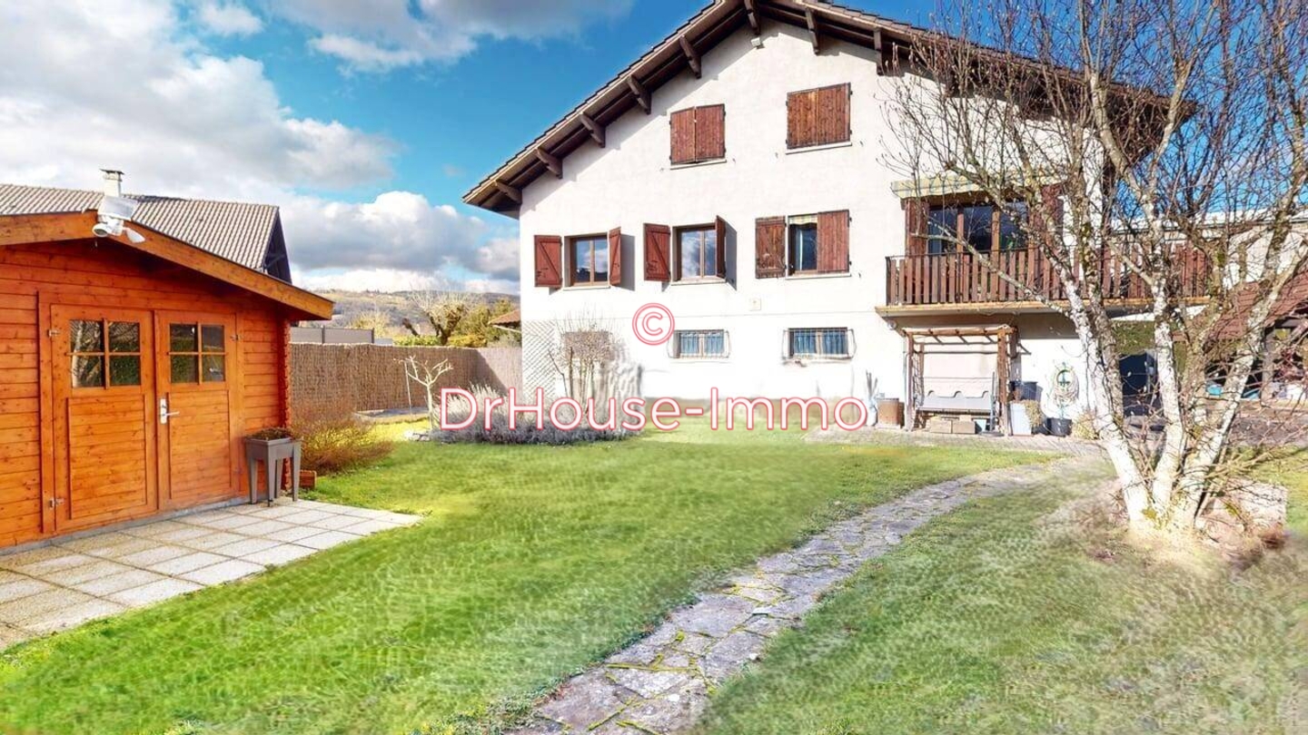 Maison 8 pièces de 162 m² - Yenne (73170)