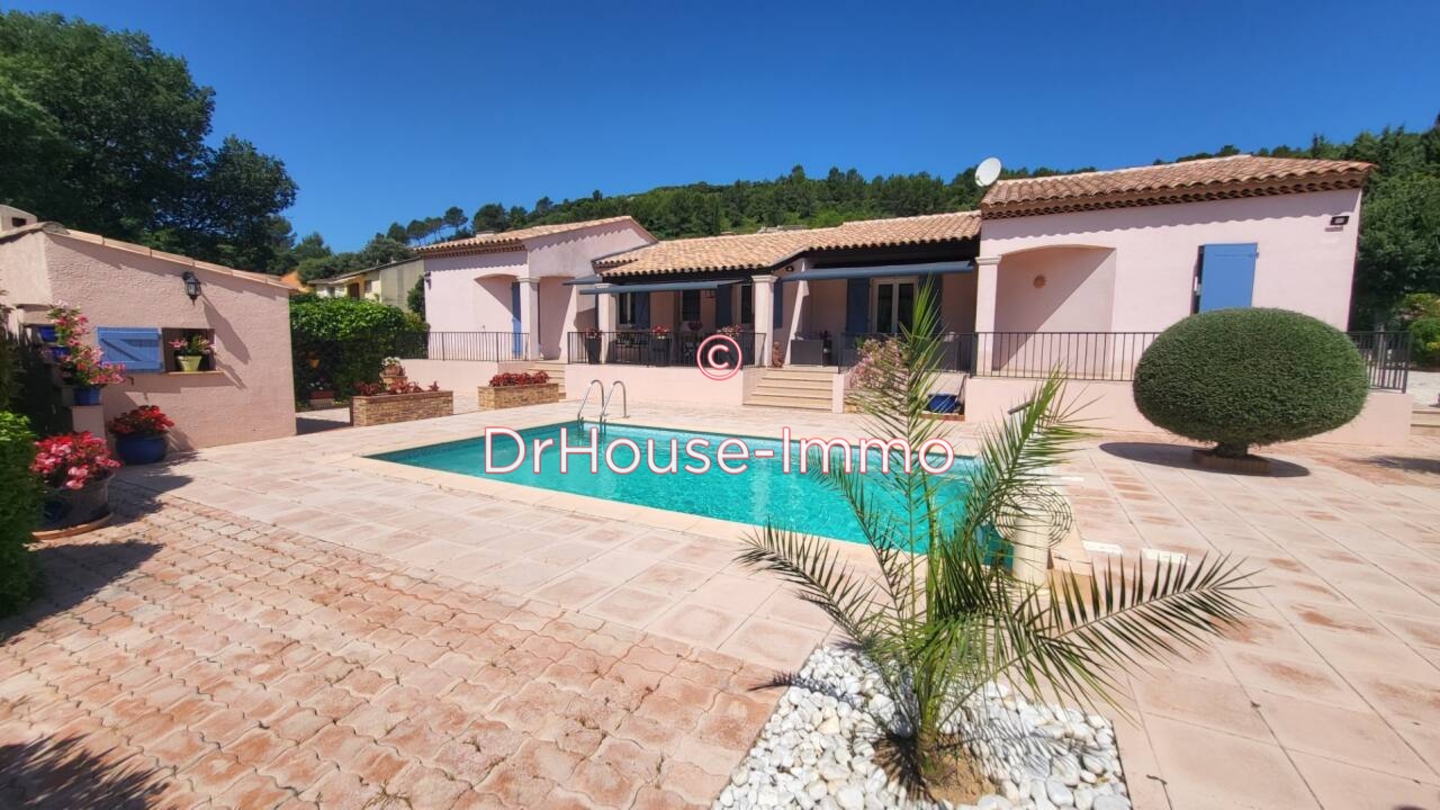 Maison 7 pièces de 155 m² - Cabasse (83340)