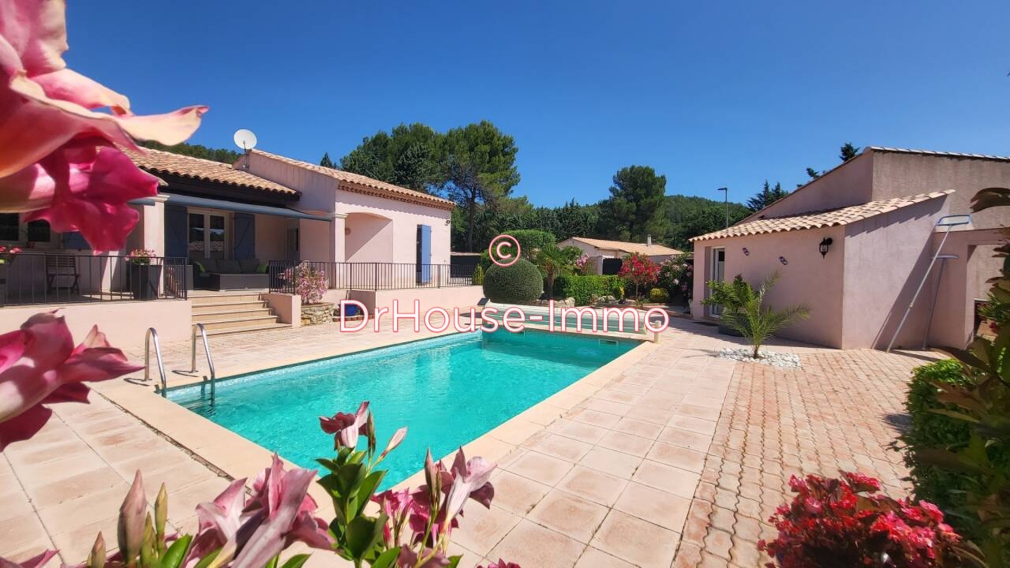 Maison 5 pièces de 155 m² - Cabasse (83340)