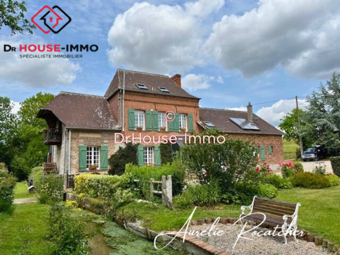 Maison 8 pièces de 264 m² - Sainte-Beuve-en-Rivière (76270)