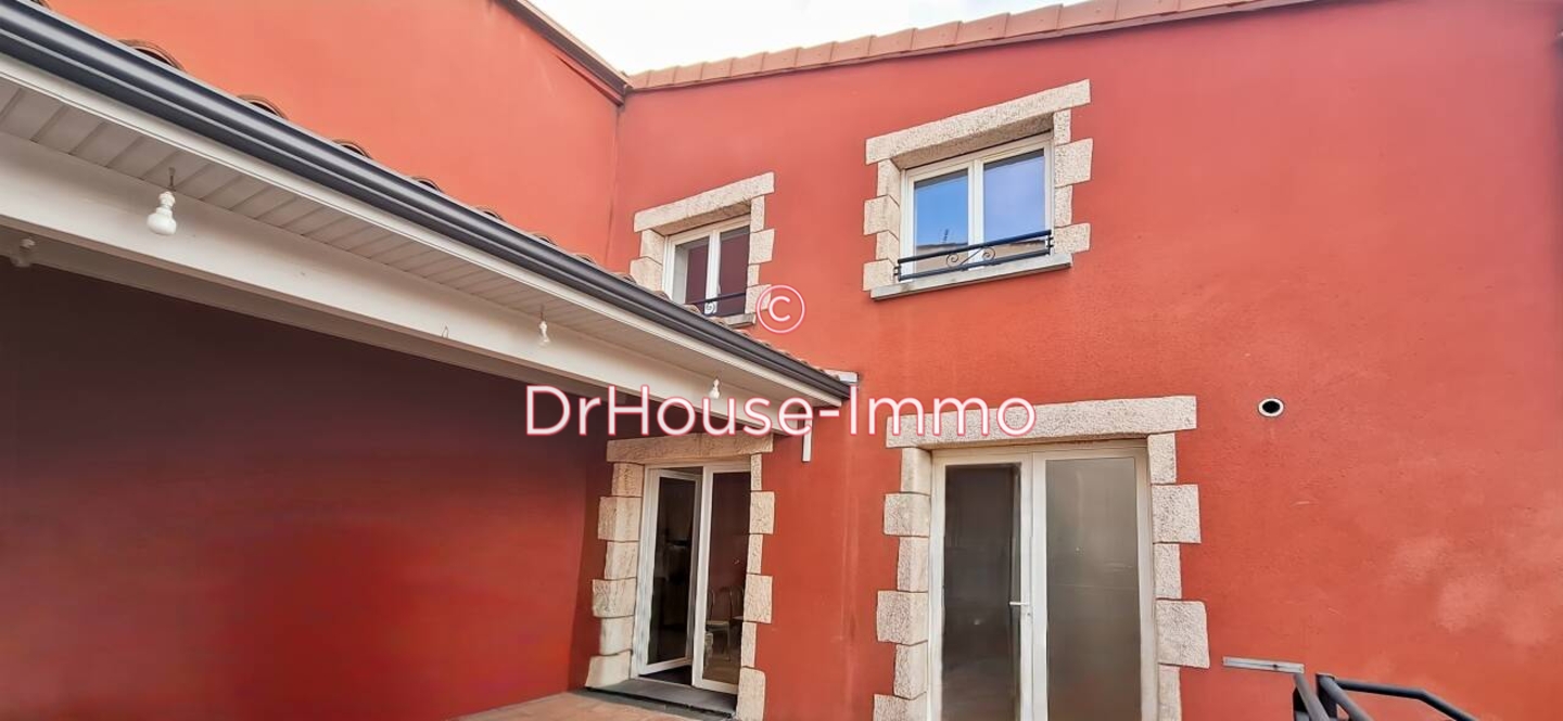 Maison 6 pièces de 165 m² - Orcet (63670)