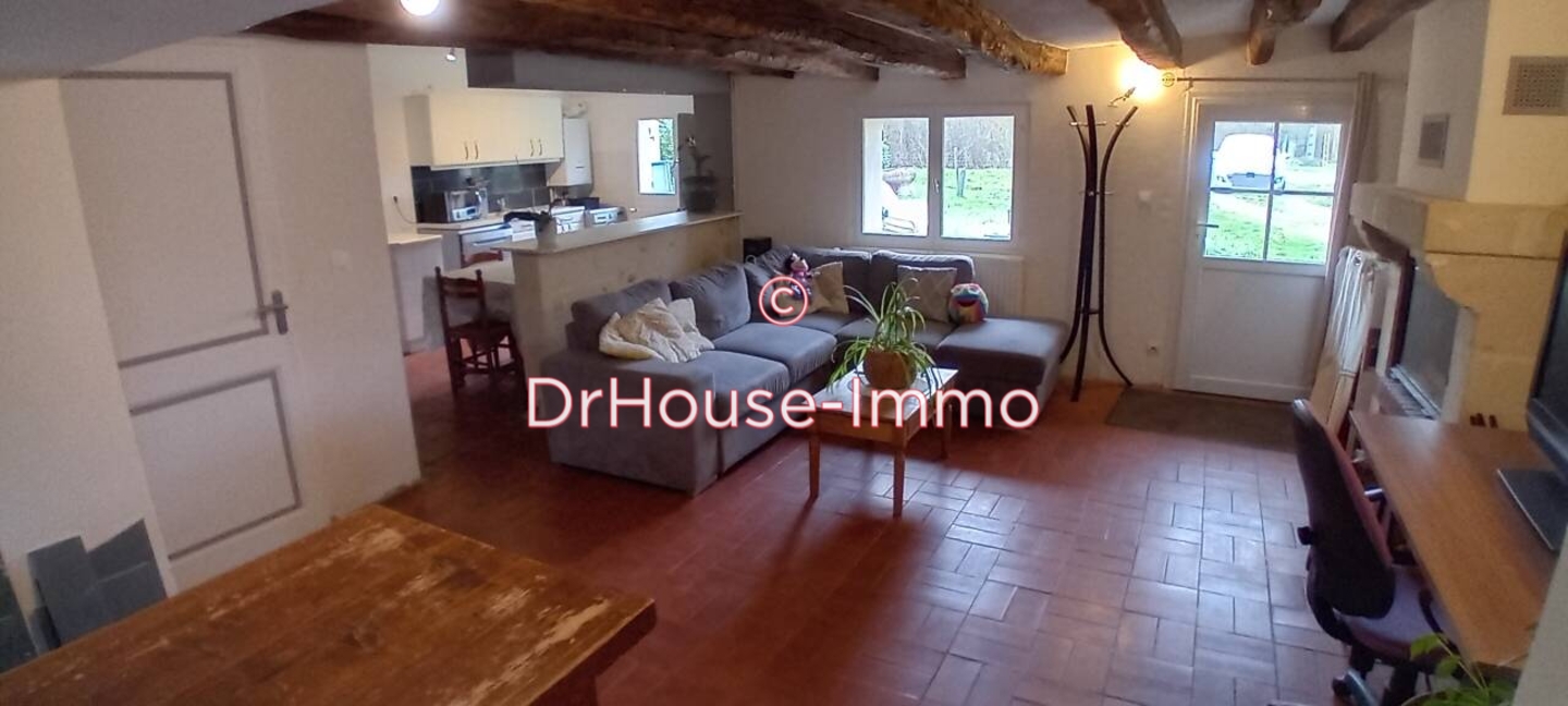 Maison 5 pièces de 101 m² - Savigné-sur-Lathan (37340)