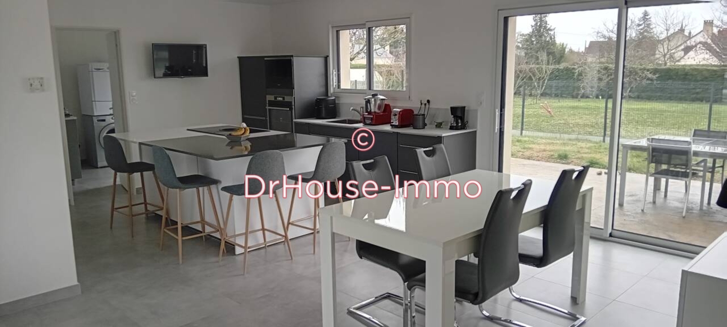 Maison 4 pièces de 99 m² - Savigné-sur-Lathan (37340)