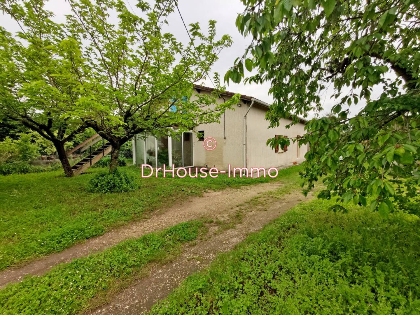 Maison 8 pièces de 154 m² - Ambarès-et-Lagrave (33440)