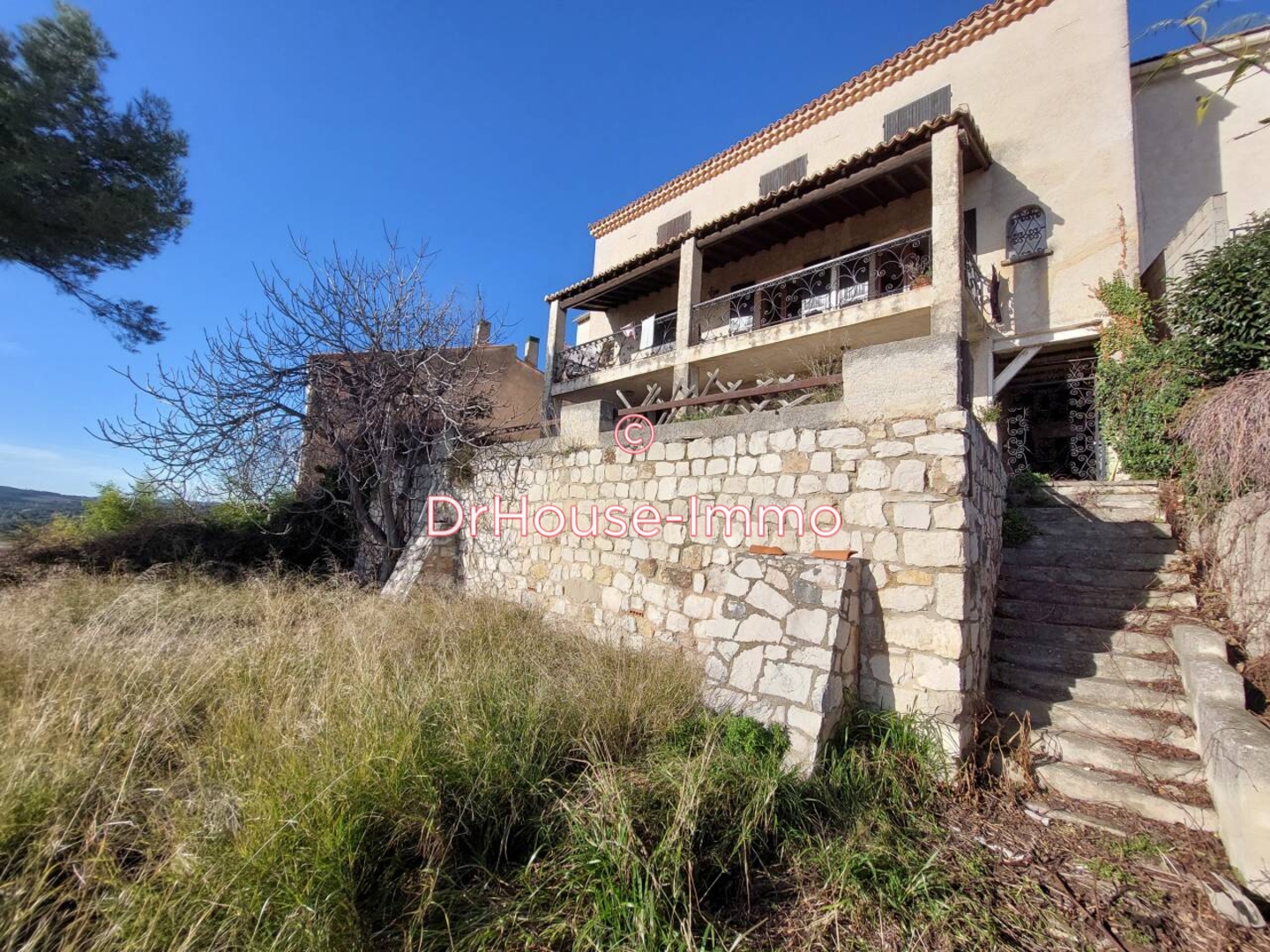 Maison 9 pièces de 225 m² - Velaux (13880)