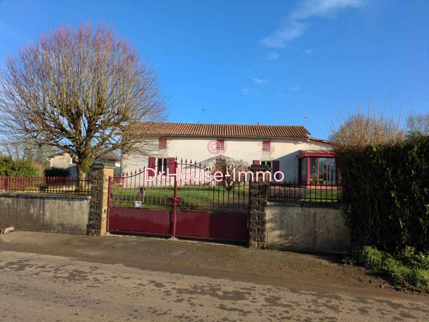 Maison 4 pièces de 126 m² - Soudan (79800)