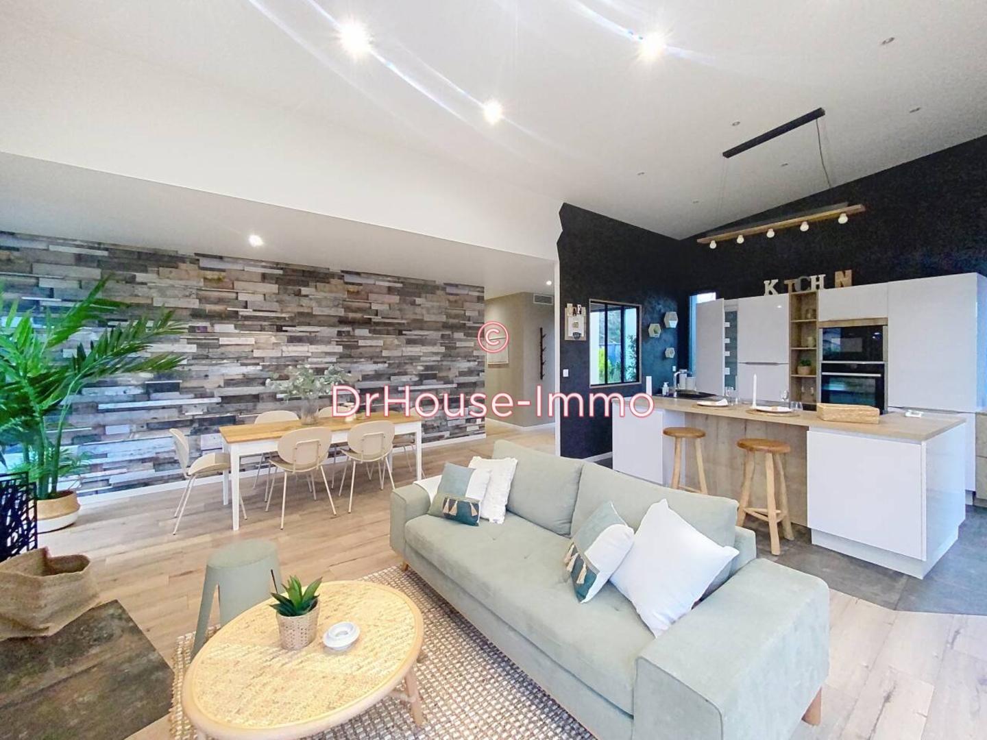 Maison 5 pièces de 123 m² - Saint-Médard-en-Jalles (33160)