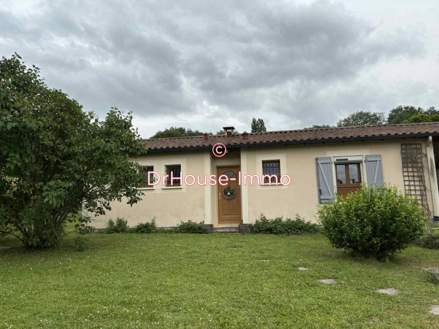 Maison 3 pièces de 77 m² - Coutures (24320)