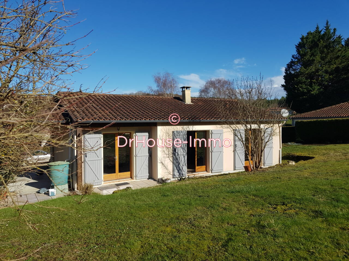 Maison 3 pièces de 77 m² - Coutures (24320)