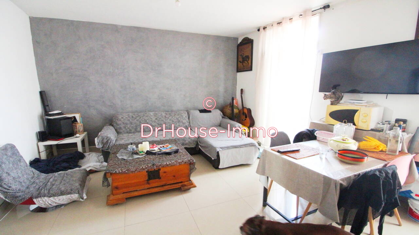 Appartement 2 pièces de 49 m² - Marseille (13003)