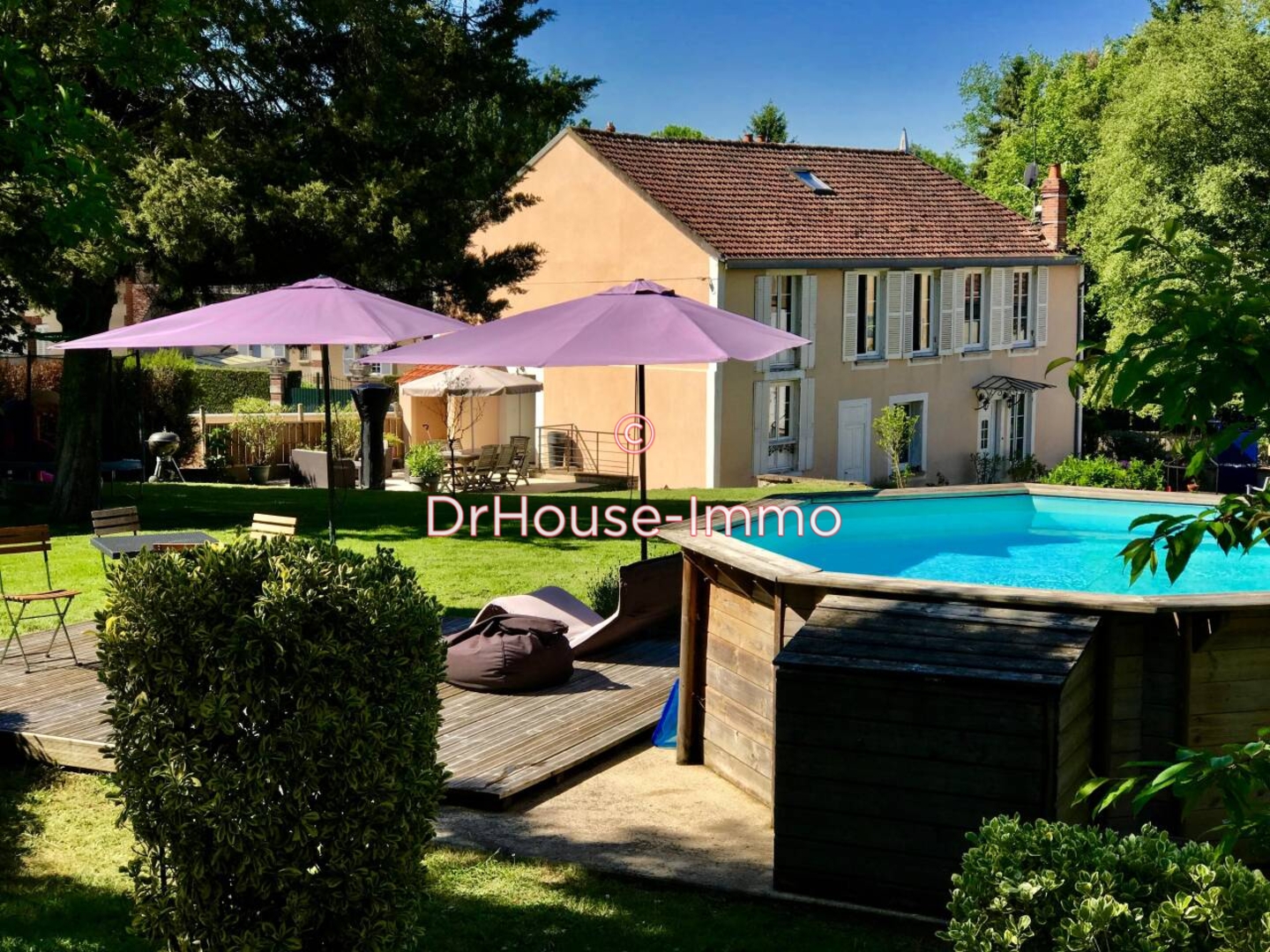 Maison 8 pièces de 228 m² - Toucy (89130)