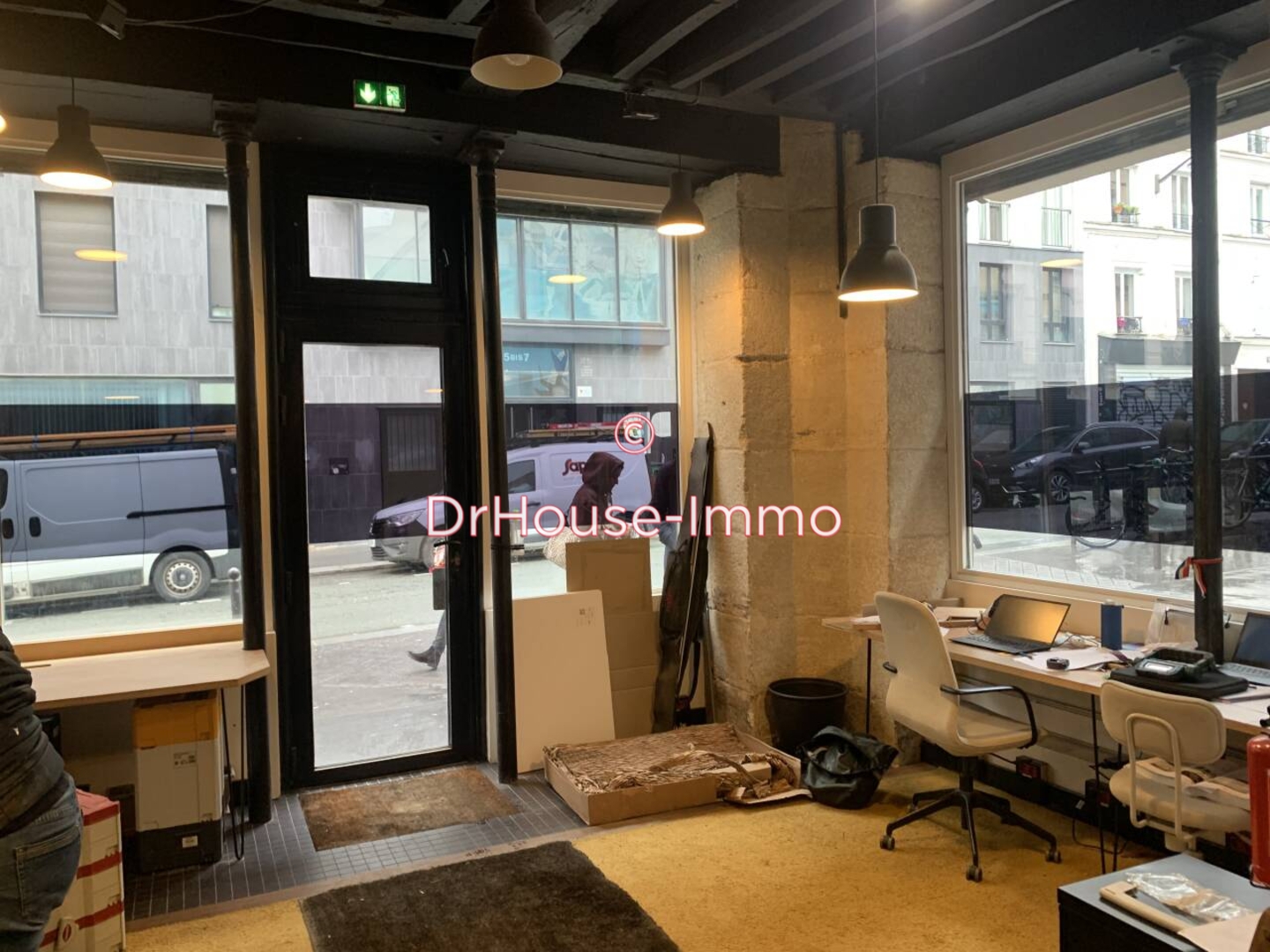 Commerce 2 pièces de 32 m² - Paris (75010)