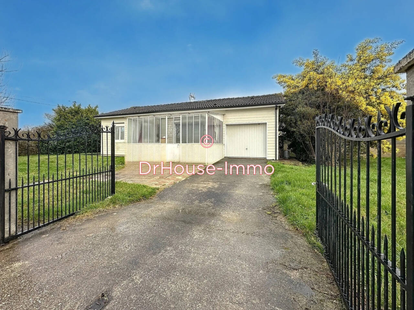 Maison 4 pièces de 69 m² - Savignac-de-l'Isle (33910)