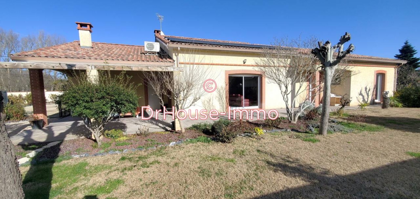 Maison 8 pièces de 226 m² - Roques (31120)