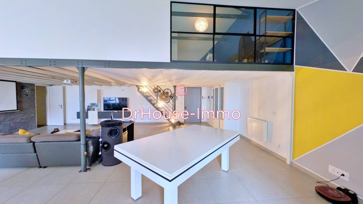 Appartement 5 pièces de 155 m² - Saint-Étienne (42100)