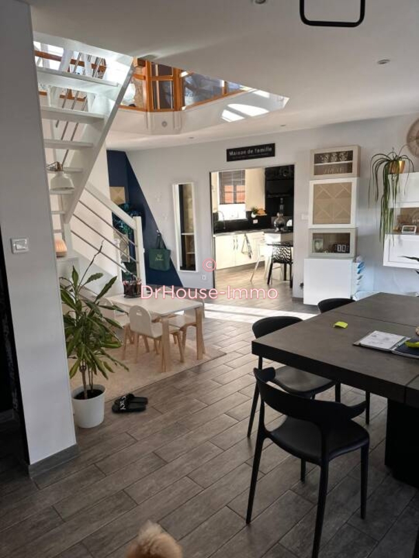 Maison 8 pièces de 220 m² - Vichy (03200)