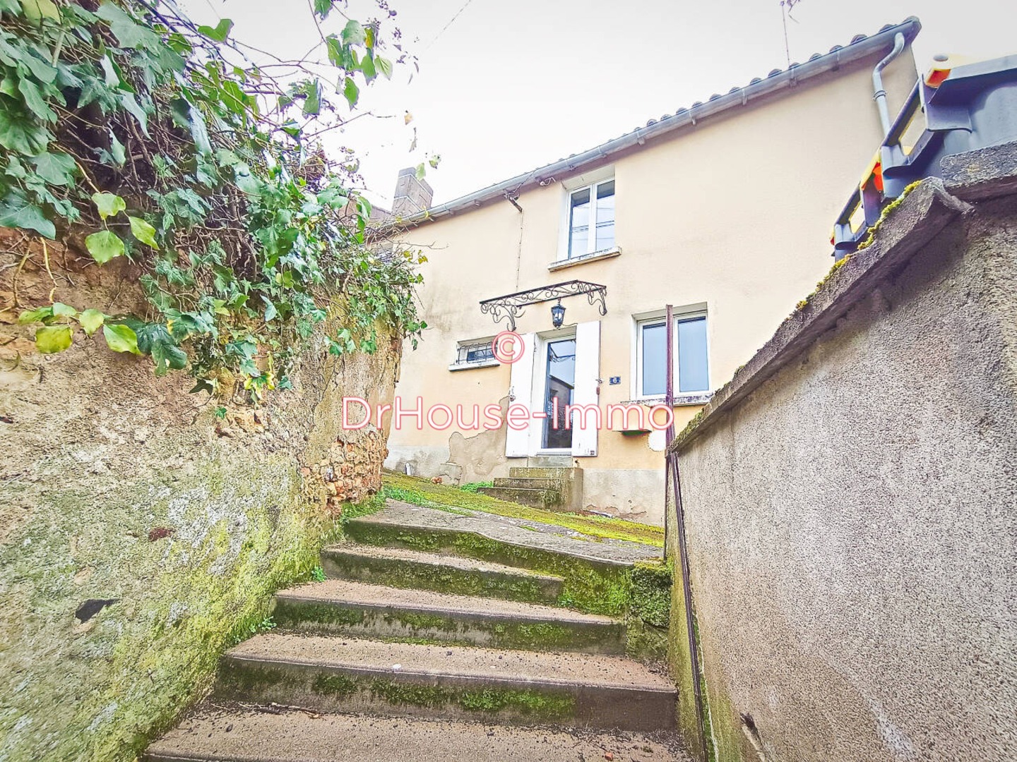 Maison 3 pièces de 71 m² - Saint-Jean-de-Thouars (79100)