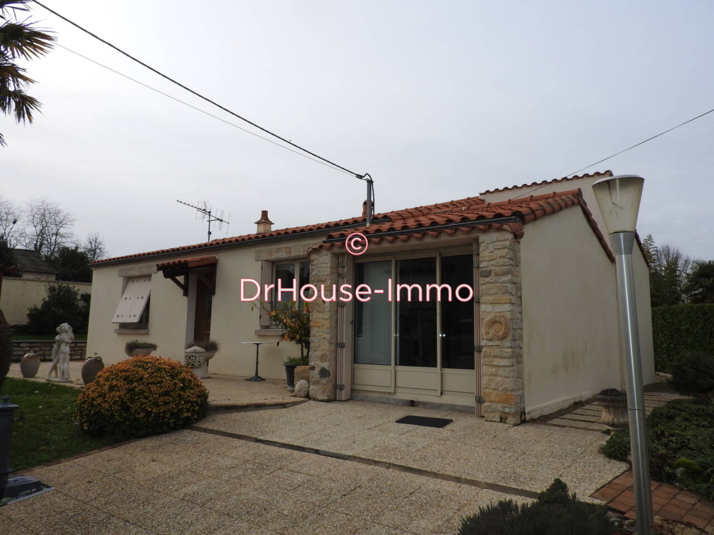 Maison 5 pièces de 91 m² - Sansais (79270)