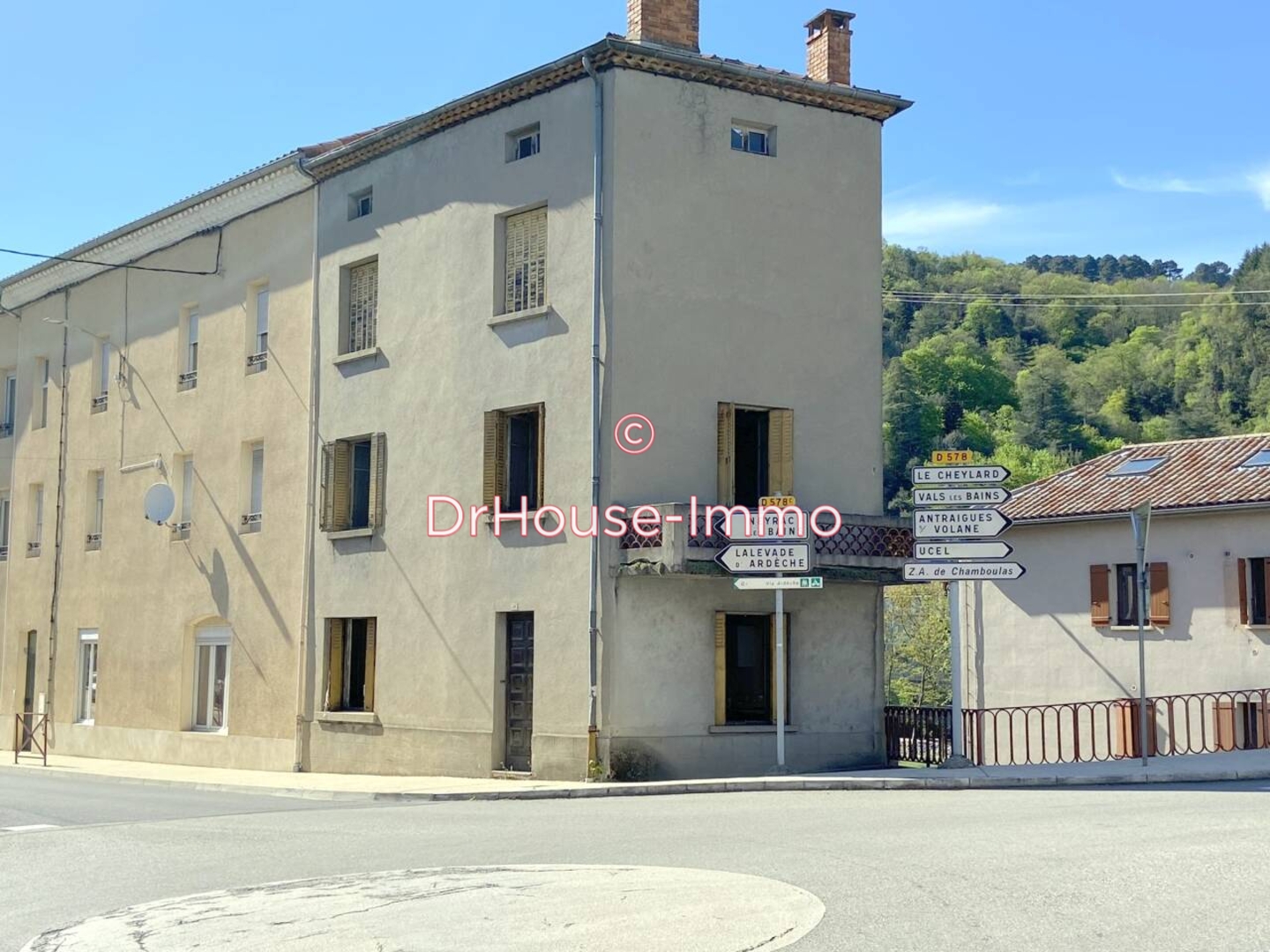 Maison 6 pièces de 108 m² - Labégude (07200)