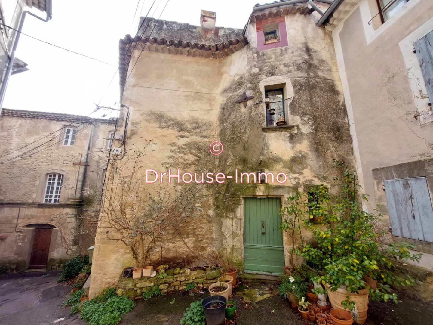 Maison 7 pièces de 234 m² - Saignon (84400)