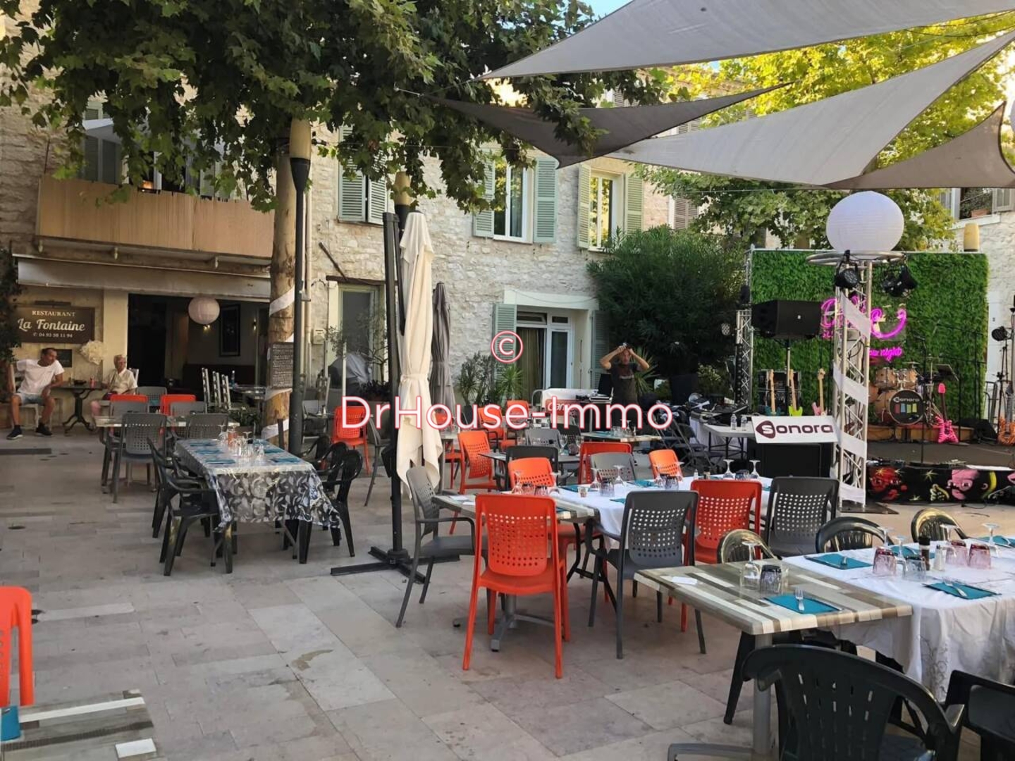 Commerce de 82 m² - La Colle-sur-Loup (06480)