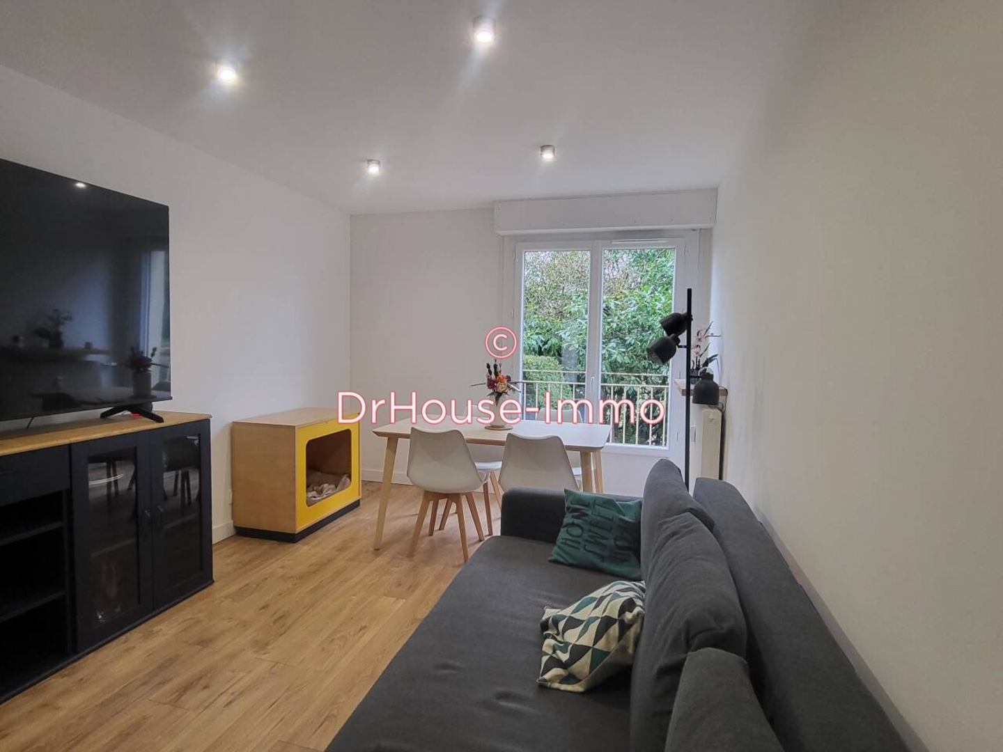 Appartement 3 pièces de 61 m² - Saint-Apollinaire (21850)