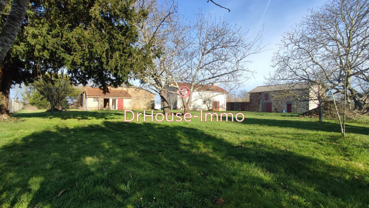 Maison 4 pièces de 117 m² - Availles-Limouzine (86460)