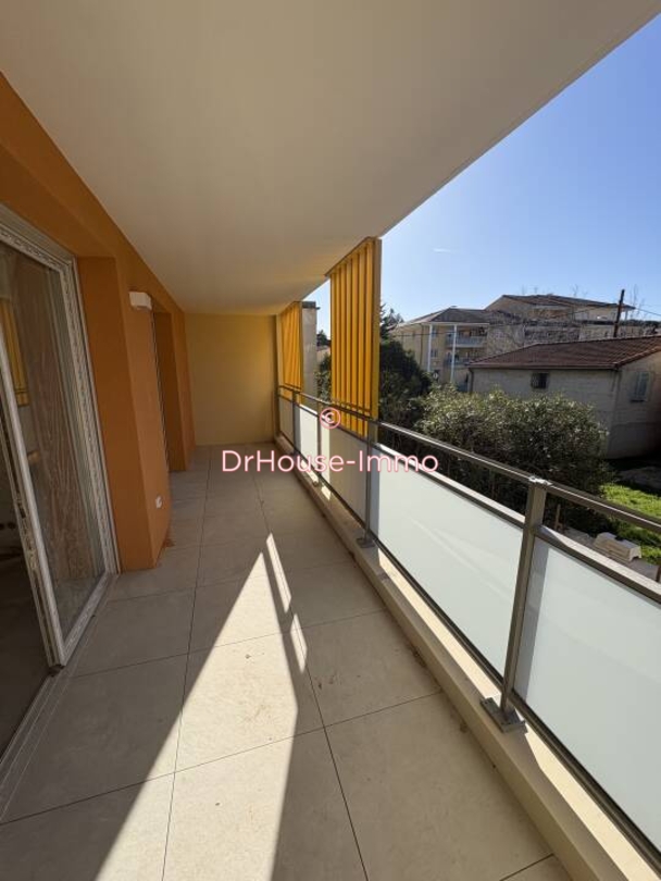 Appartement 2 pièces de 49 m² - Six-Fours-les-Plages (83140)