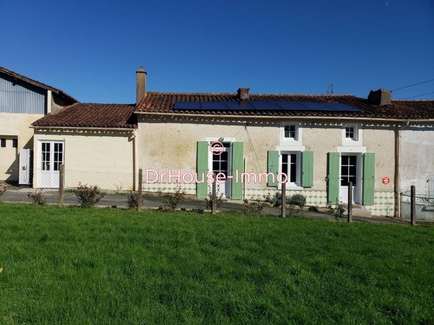 Maison 5 pièces de 100 m² - Mervent (85200)