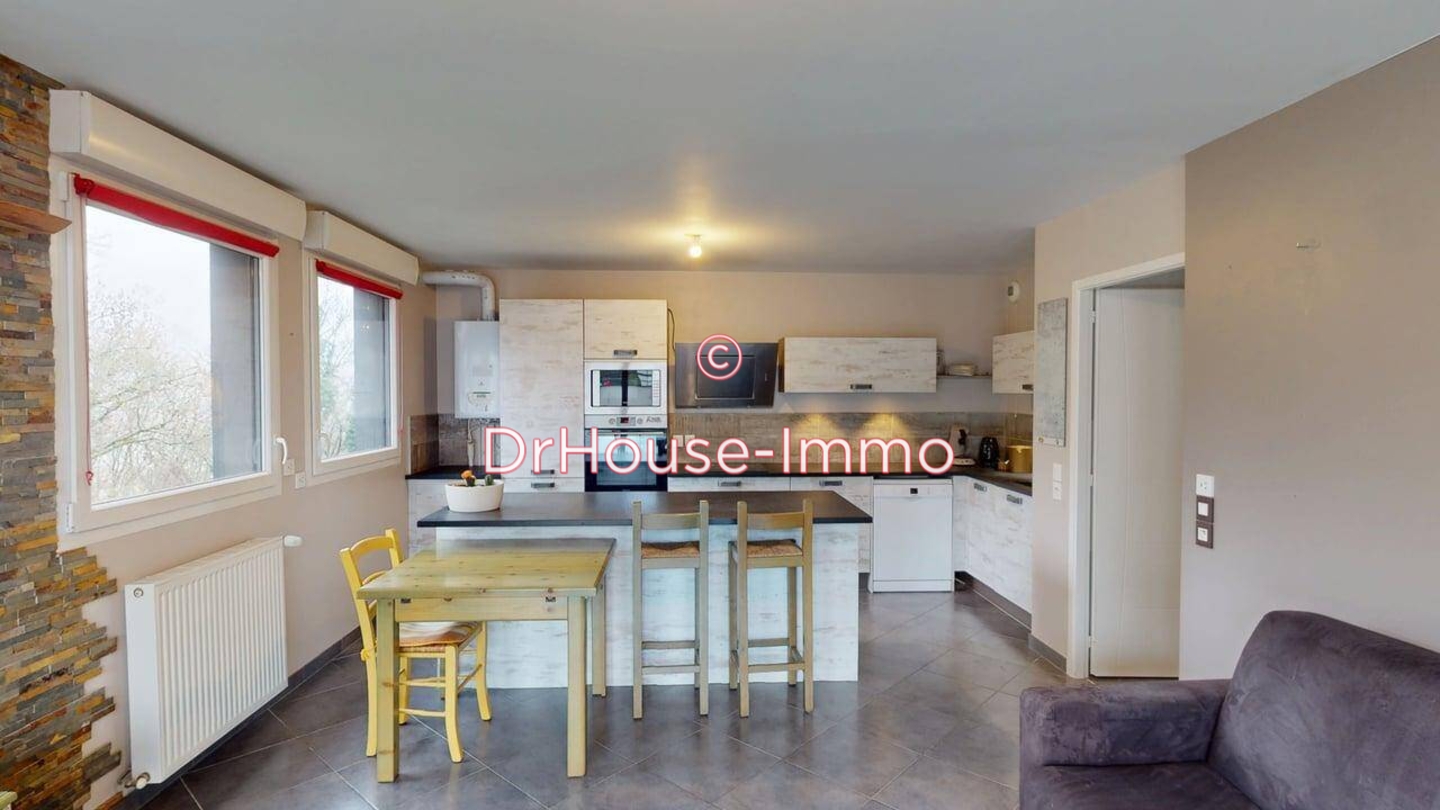 Appartement 3 pièces de 63 m² - Bassens (73000)