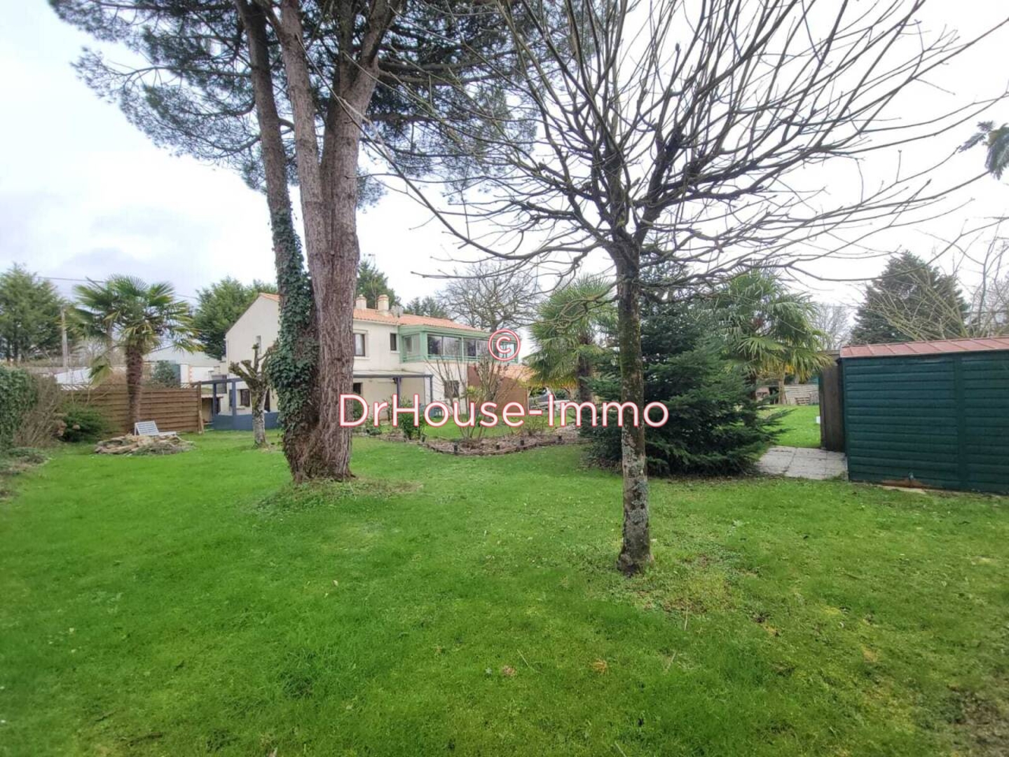 Maison 9 pièces de 175 m² - Apremont (85220)