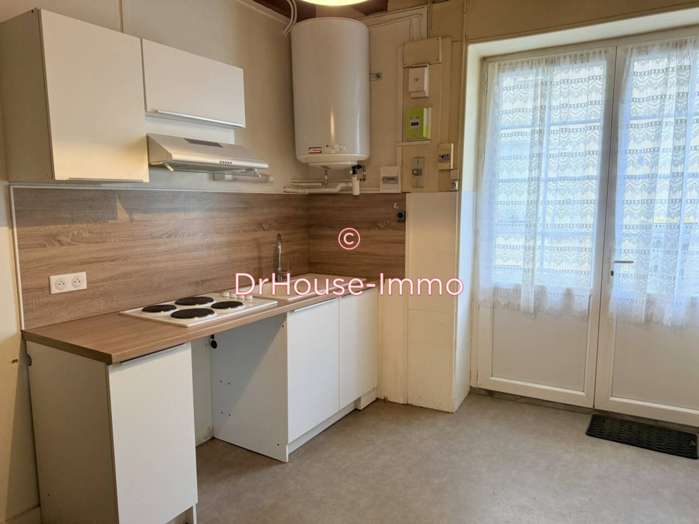 Maison 3 pièces de 73 m² - Saint-Claud (16450)