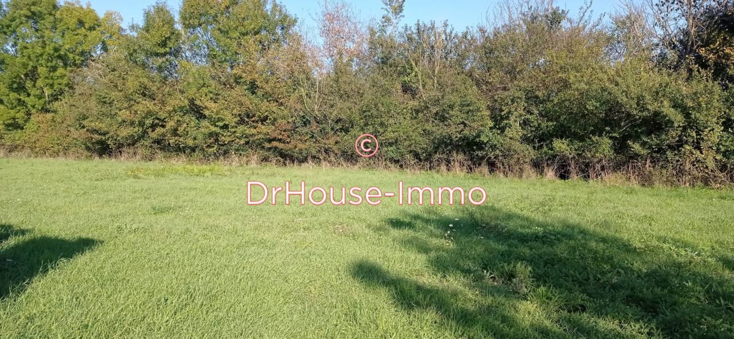 Terrain de 594 m² - Palluau (85670)