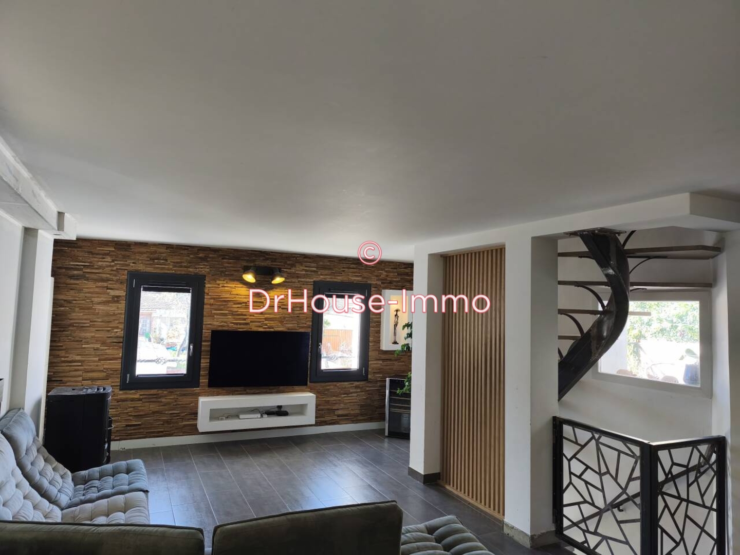 Maison 7 pièces de 125 m² - Six-Fours-les-Plages (83140)