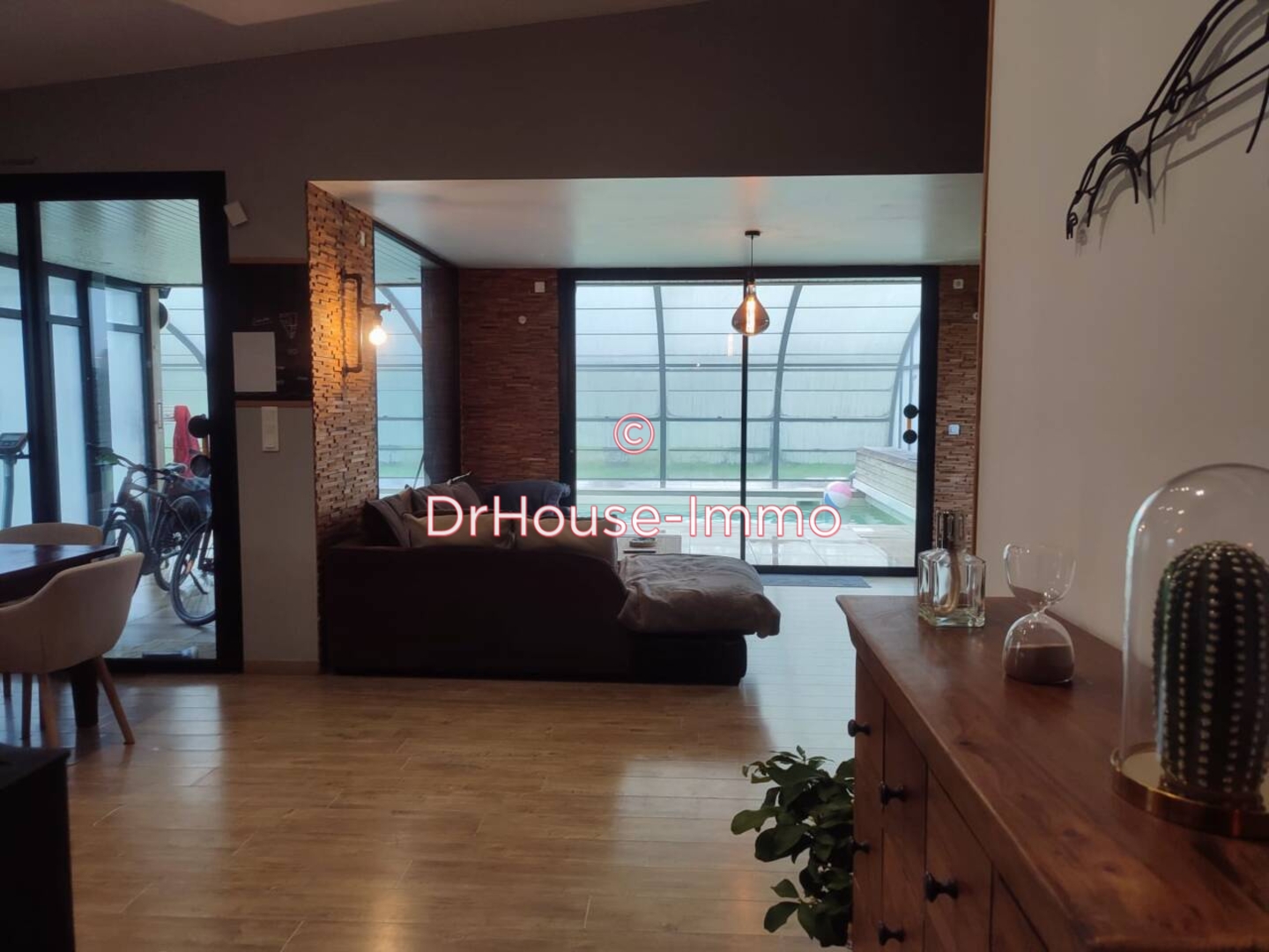 Maison 6 pièces de 129 m² - Gouville-sur-Mer (50560)