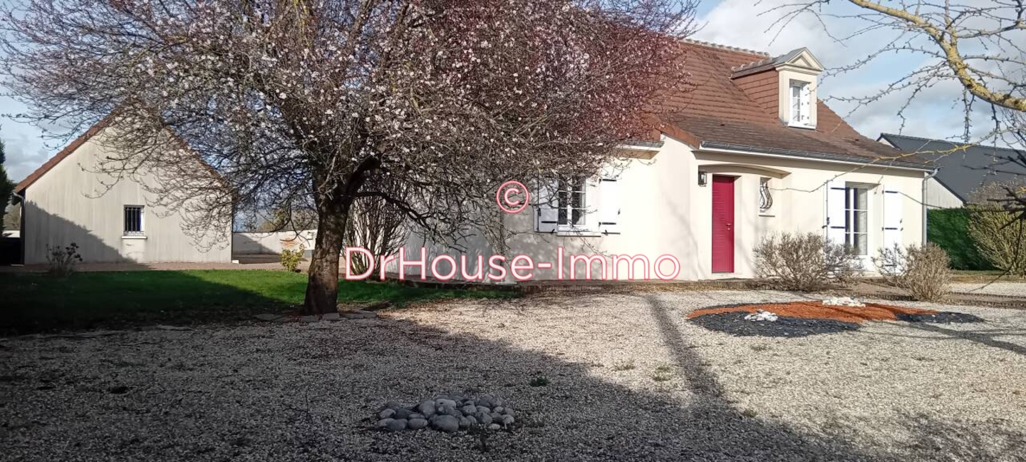 Maison 6 pièces de 149 m² - Cléré-les-Pins (37340)