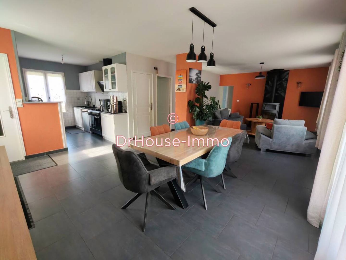 Maison 6 pièces de 101 m² - Parigné-l'Évêque (72250)