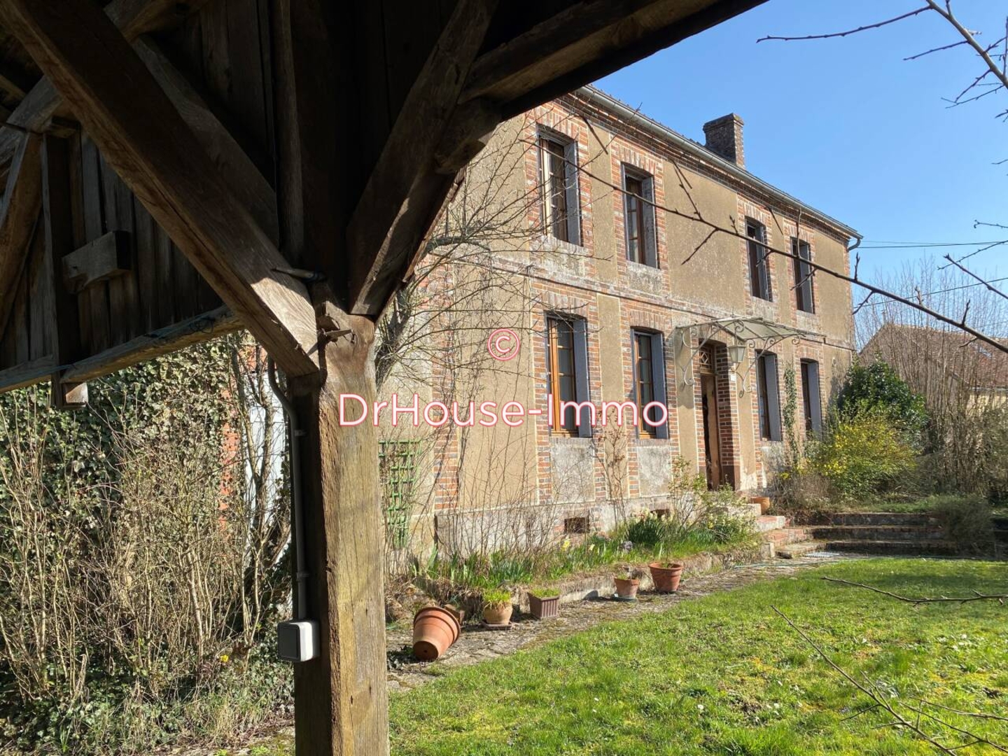 Maison 6 pièces de 148 m² - Beauvoir (89240)