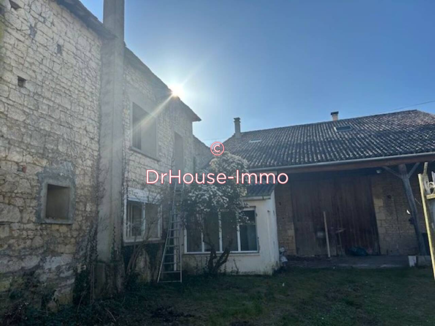 Maison 5 pièces de 99 m² - Bonneuil-Matours (86210)