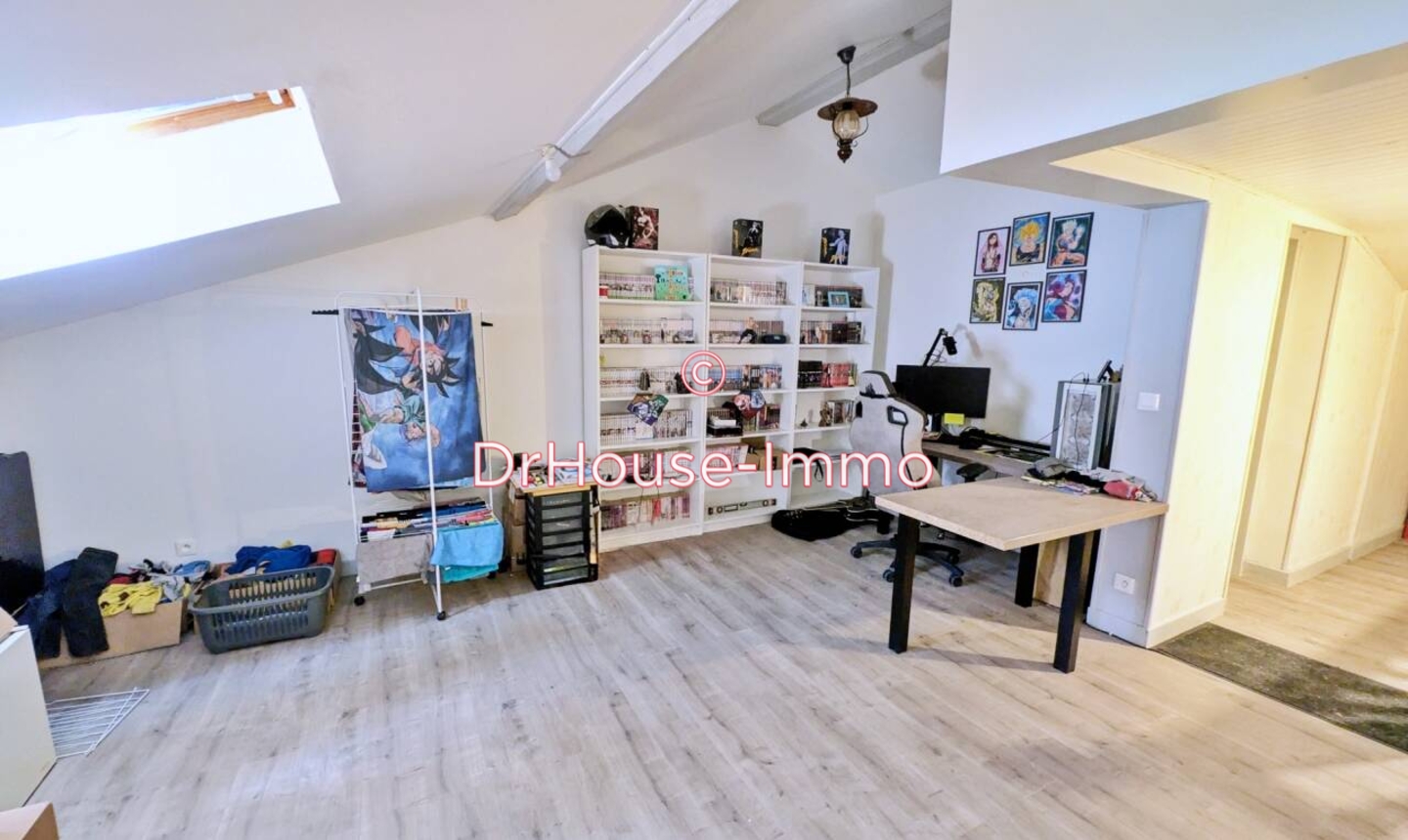 Appartement 6 pièces de 133 m² - Unieux (42240)