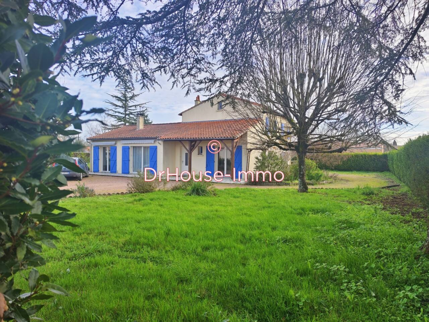 Maison 5 pièces de 121 m² - Fors (79230)