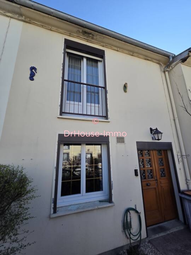 Maison 4 pièces de 78 m² - Saint-André-les-Vergers (10120)