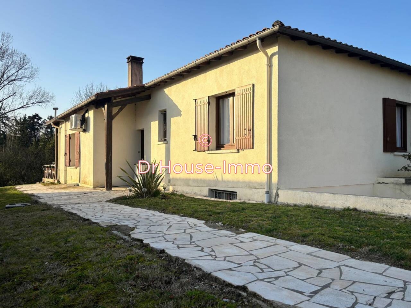 Maison 6 pièces de 108 m² - La Réole (33190)