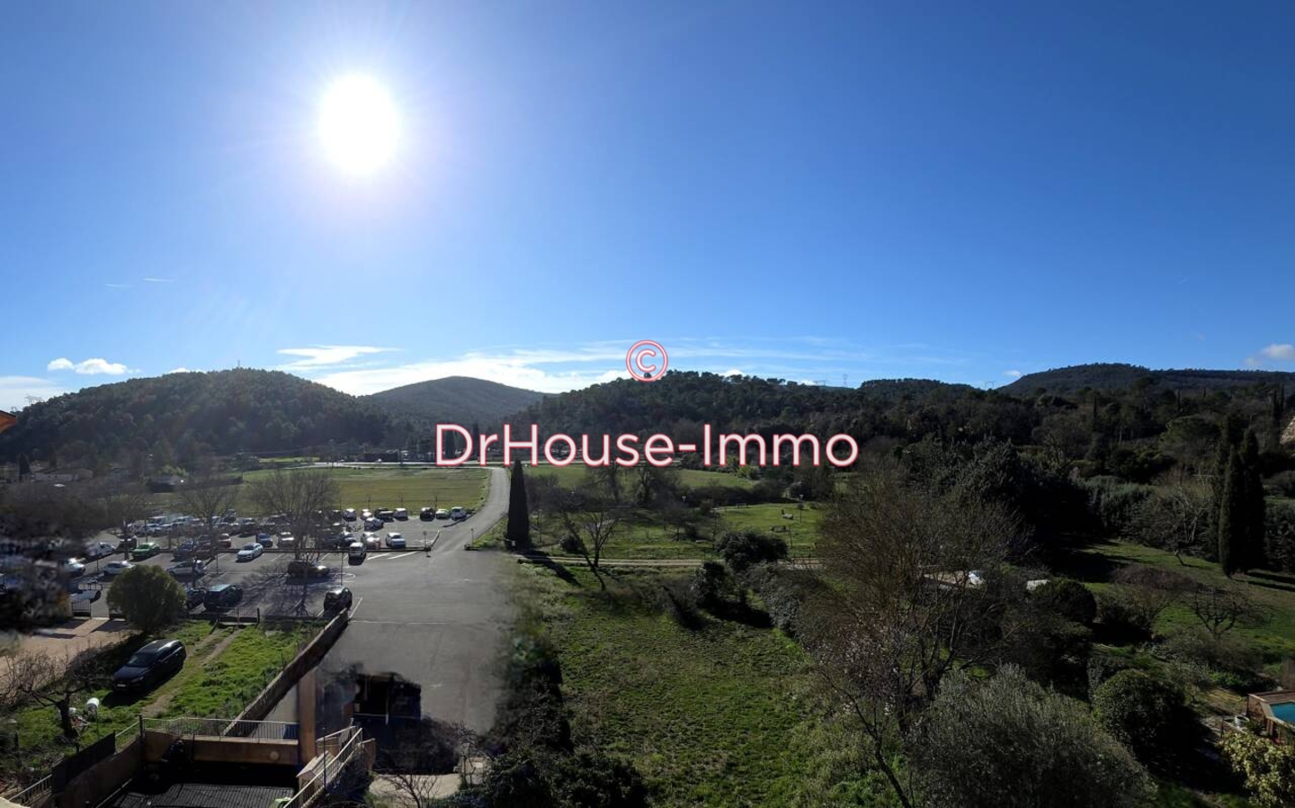 Appartement 4 pièces de 112 m² - Sainte-Anastasie-sur-Issole (83136)