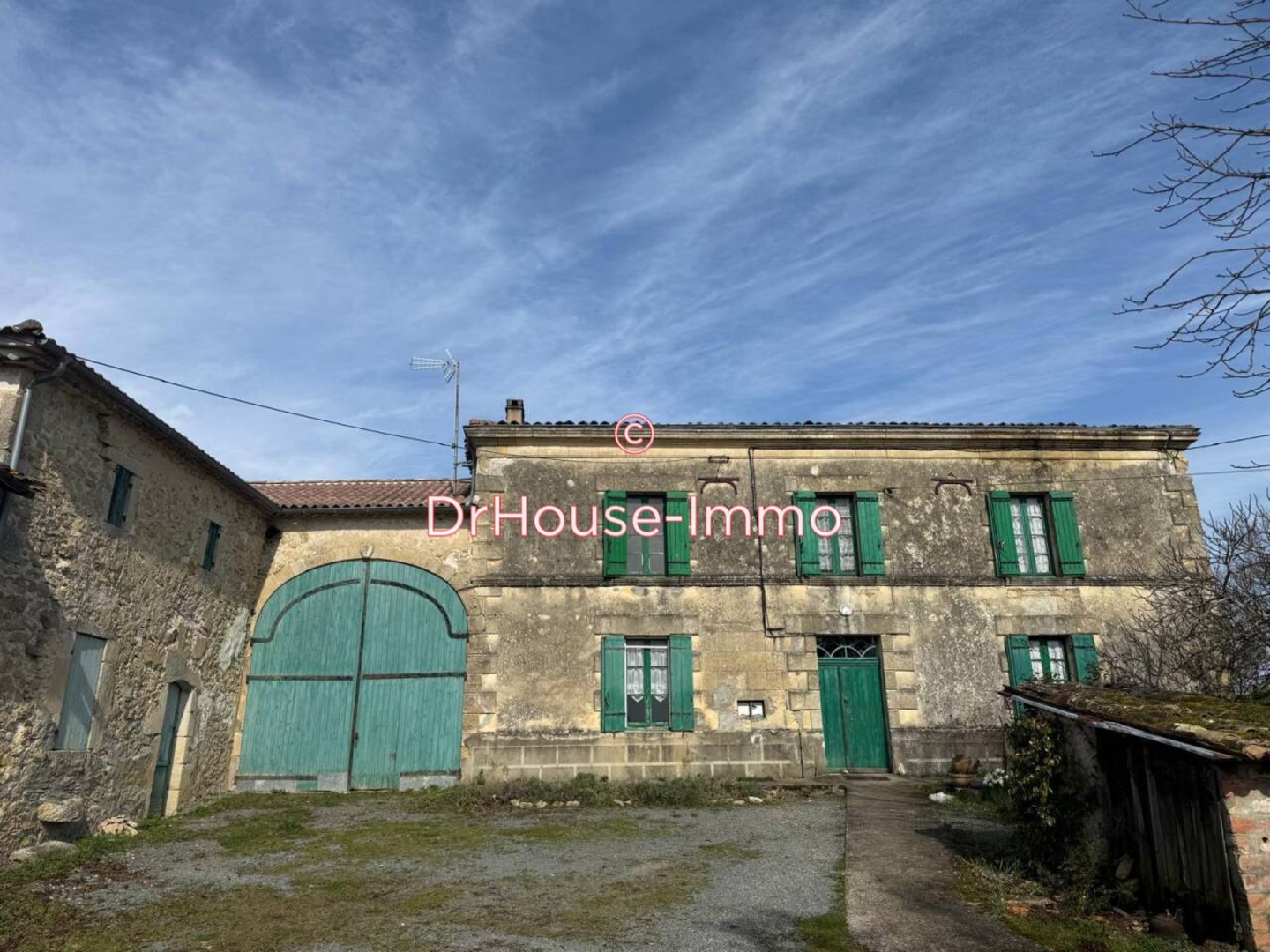 Maison 7 pièces de 157 m² - Sauveterre-de-Guyenne (33540)