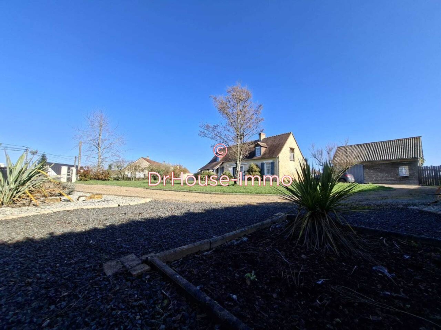 Maison 6 pièces de 167 m² - Teloché (72220)