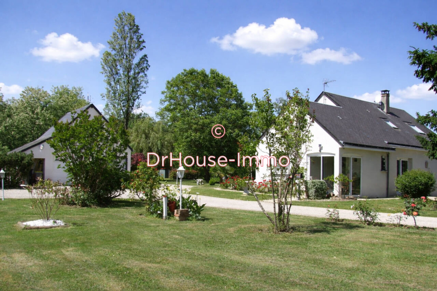 Maison 5 pièces de 140 m² - Saint-Branchs (37320)